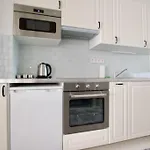 Standard Apartment By Hi5- Bajcsy Apartment