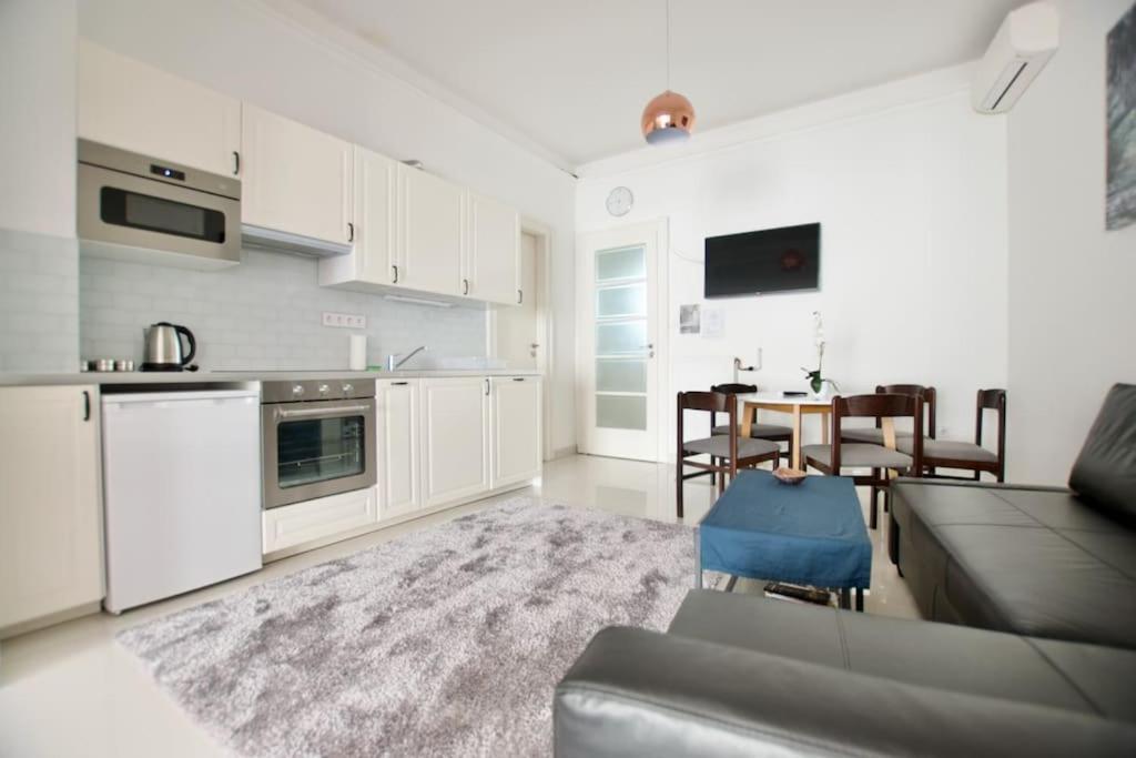 Standard By Hi5- Bajcsy Apartment *